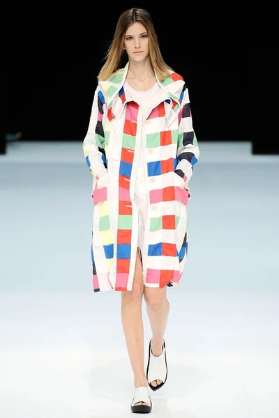Look 26